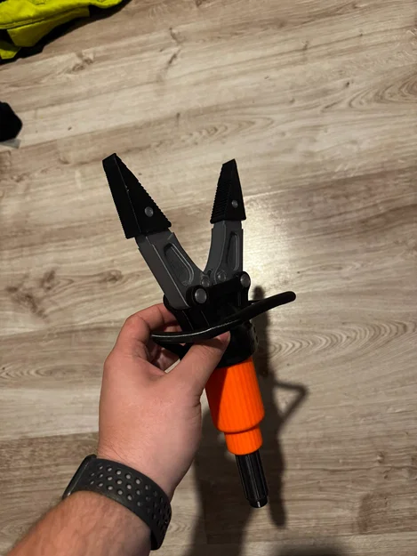 Mô hình thiết bị cứu hộ Holmatro hoạt động được - Image 4