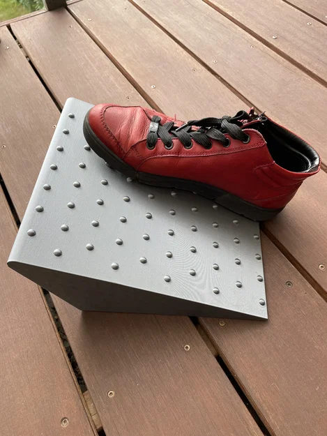 Dụng cụ hỗ trợ căng cơ bắp chân Calf Stretching Wedge in 3D - Image 2