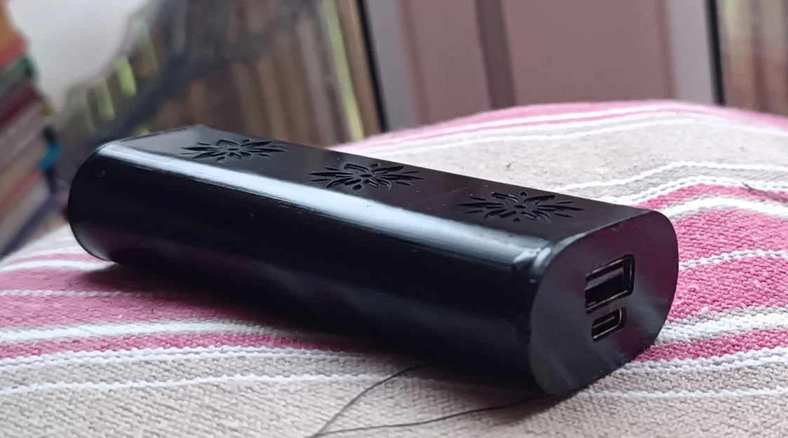 Sạc dự phòng 18650 - Image 1