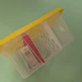 Vách ngăn cho thùng nhựa mini Home Depot Tough Totes - Thumbnail 1