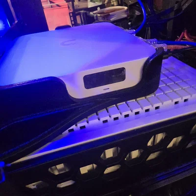 Khung Rack 10 inch cho Unifi Cloud Gateway UCG Max và Ultra
