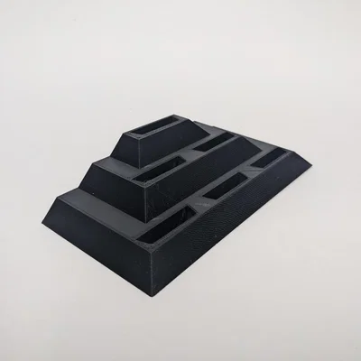 Giá Đỡ Đồng Xu Thử Thách Hình Kim Tự Tháp Nhỏ