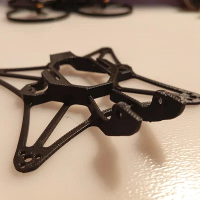 Khung drone Aquila 16 siêu nhẹ