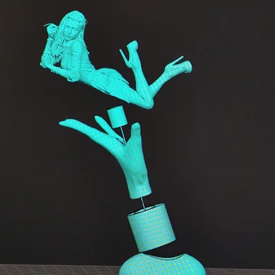 Mô hình đèn "A girl in the hand"
