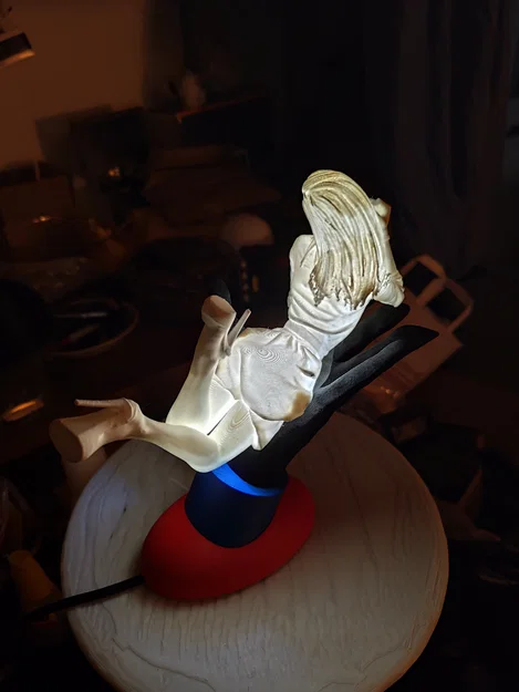 Mô hình đèn "A girl in the hand" - Image 9