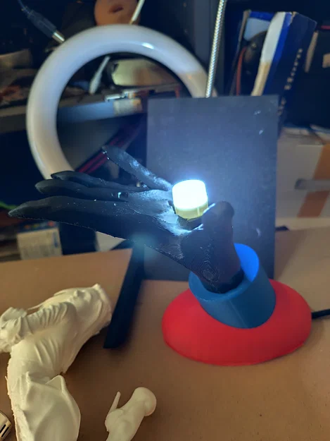 Mô hình đèn "A girl in the hand" - Image 10