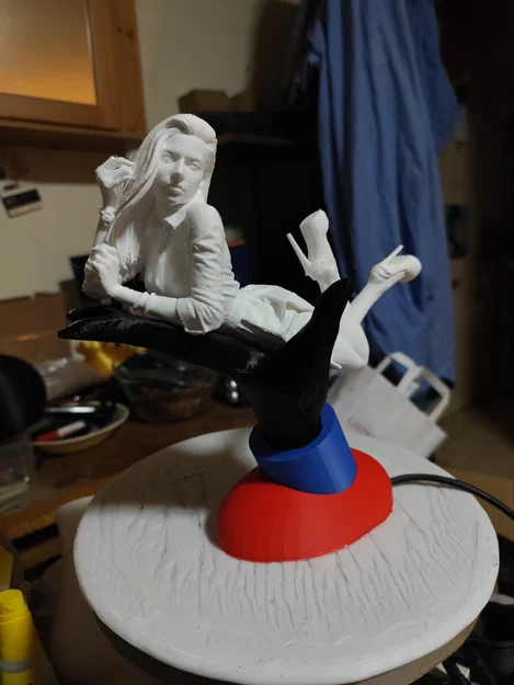 Mô hình đèn "A girl in the hand" - Image 15