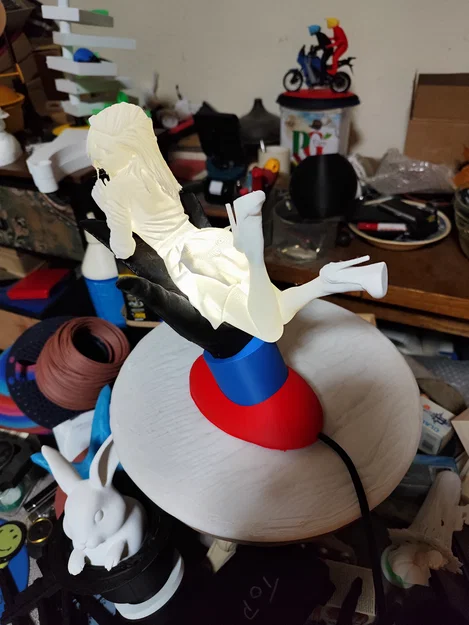 Mô hình đèn "A girl in the hand" - Image 23