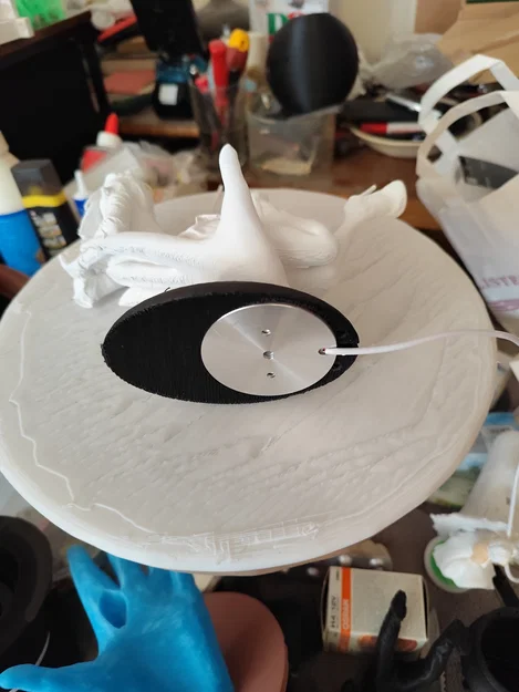 Mô hình đèn "A girl in the hand" - Image 24