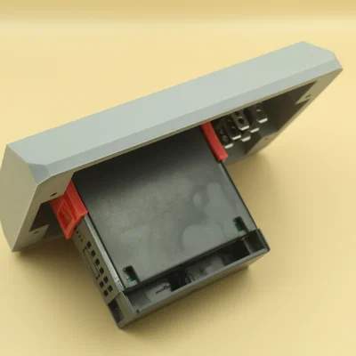 Hộp gắn tường cho bộ điều khiển nhiệt độ và độ ẩm dòng STC