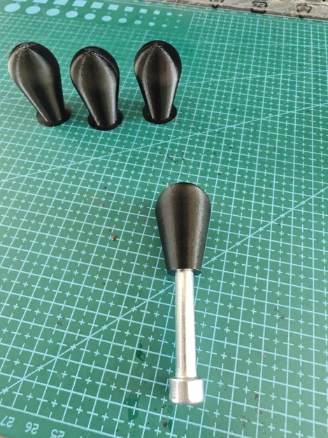 Tay cầm hình giọt nước với lỗ bắt vít M8 - Image 1