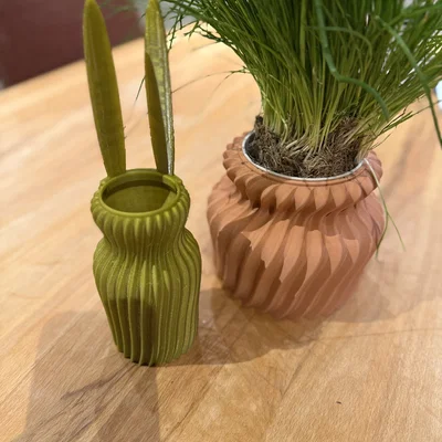 Bình hoa thỏ phục sinh - Easter Bunny Vase