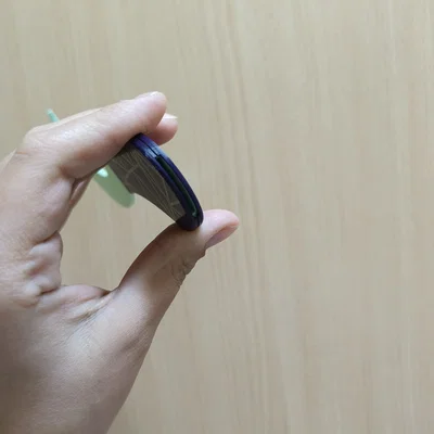 Dụng cụ hỗ trợ mở khoen lon (Abre anillas adaptado)