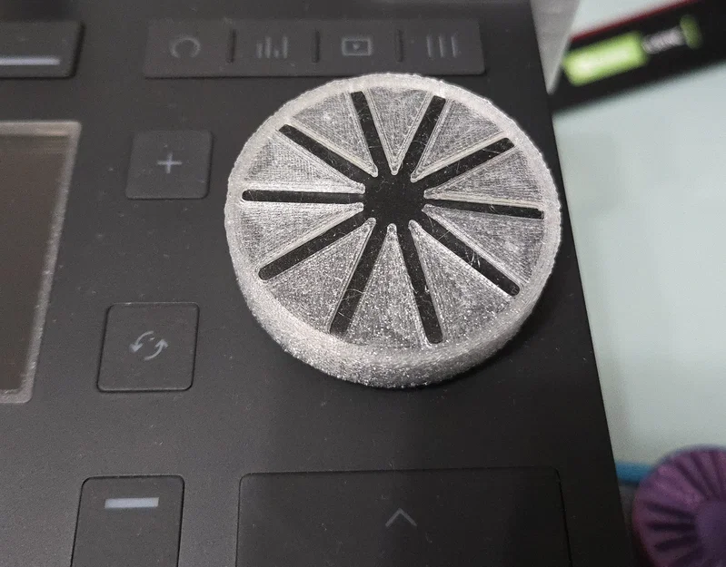 Núm xoay Ableton Push 3 thiết kế chống trượt - Image 1