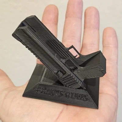 Giá đỡ danh thiếp mô hình Desert Eagle in 3D cá tính