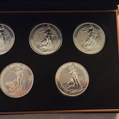Khay in 3D tùy chỉnh cho hộp Perth Mint – Đựng xu bạc Britannia 1oz