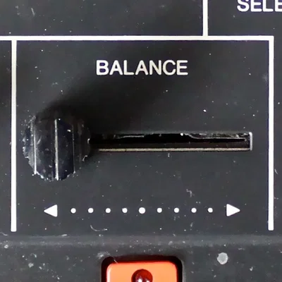 Núm gạt (crossfader cap) cho Korg X911