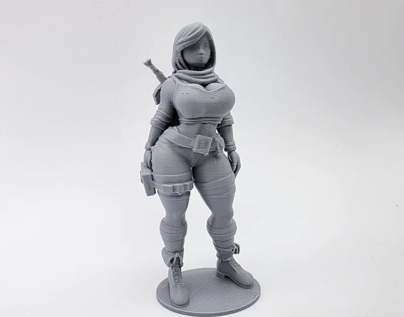 Mô hình nữ Rogue (Female Rogue Figurine) - Image 1