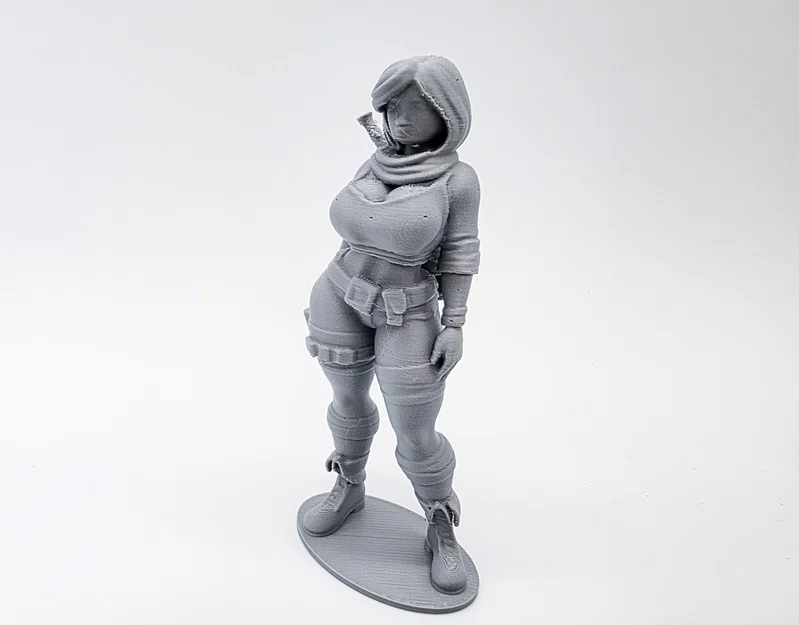 Mô hình nữ Rogue (Female Rogue Figurine) - Image 2