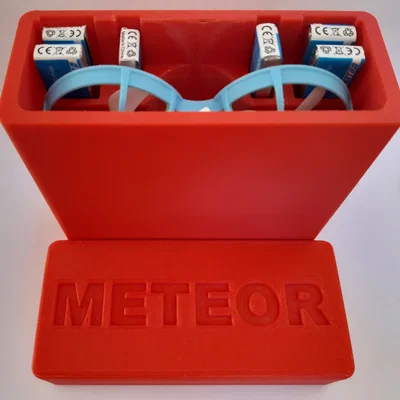 Hộp đựng Meteor 75 Pro và pin