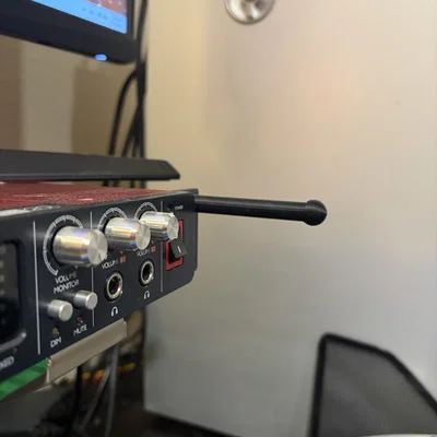 Móc treo tai nghe dành cho tủ Rack