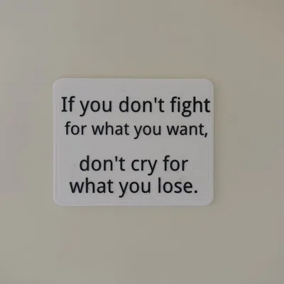 Bảng treo tường trang trí với thông điệp truyền cảm hứng