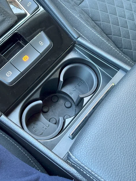 Khay giữ cốc cho xe Skoda Superb 3 - Image 1