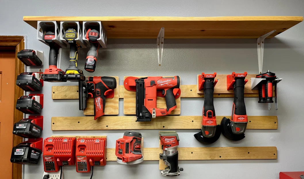 Giá treo máy cưa lọng Milwaukee M12 - Image 4