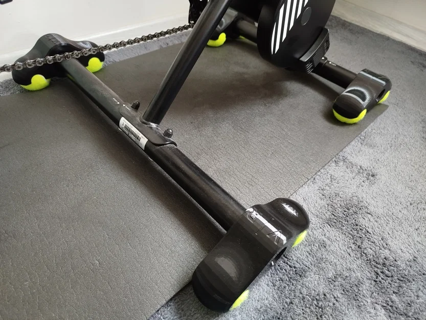 Chân đế Rocker Plate sử dụng bóng Tennis cho máy tập Van Rysel D100 - Image 2