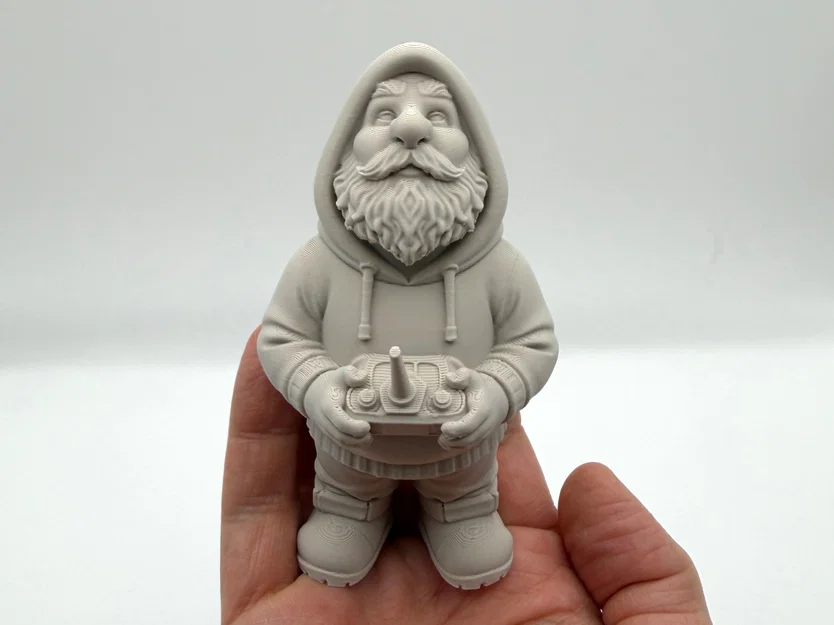 Chú Lùn Làm Vườn Điều Khiển Từ Xa - RC Garden Gnome - Image 1