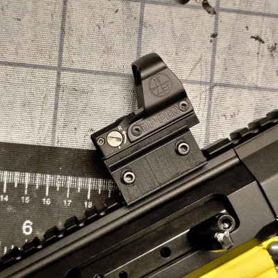 Giá đỡ Deltapoint Pro cho ray Picatinny