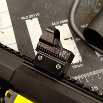 Giá đỡ Deltapoint Pro cho ray Picatinny