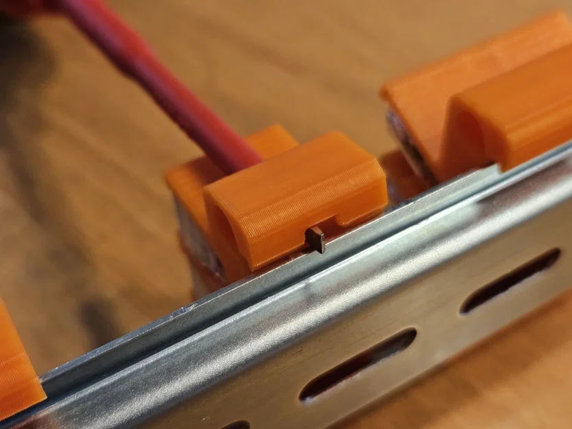 Giá đỡ Din Rail cho Wago 221 / 2273 - Image 12