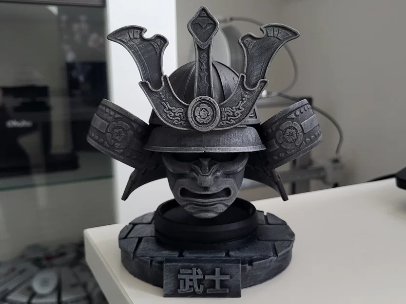 Mô hình Mũ Samurai Trưng bày - Image 1