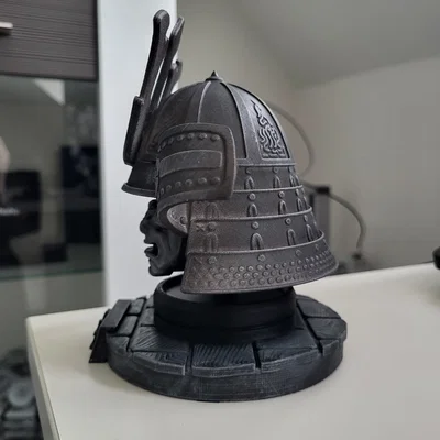 Mô hình Mũ Samurai Trưng bày
