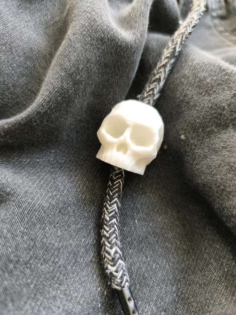 Hạt xỏ dây Low-Poly Skull - Image 2