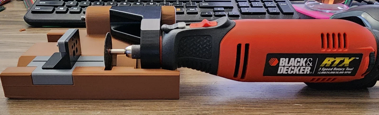 Bộ gá máy mài Black & Decker RTX cho máy cắt mini 3D - Image 1