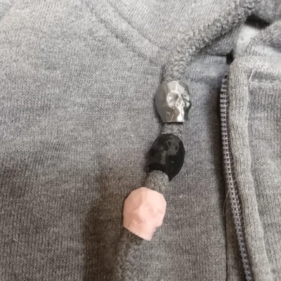 Mẫu in 3D hạt xỏ trang trí hình đầu lâu phong cách Low Poly độc đáo