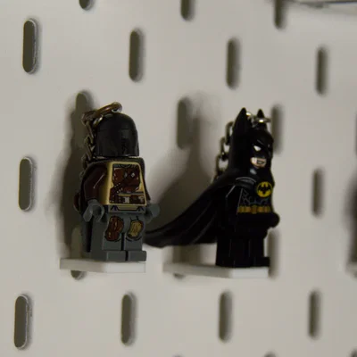 IKEA Skadis | Giá treo LEGO Minifigure phẳng và tiện lợi