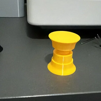 Giá đỡ GPU siêu nhỏ có thể điều chỉnh độ cao