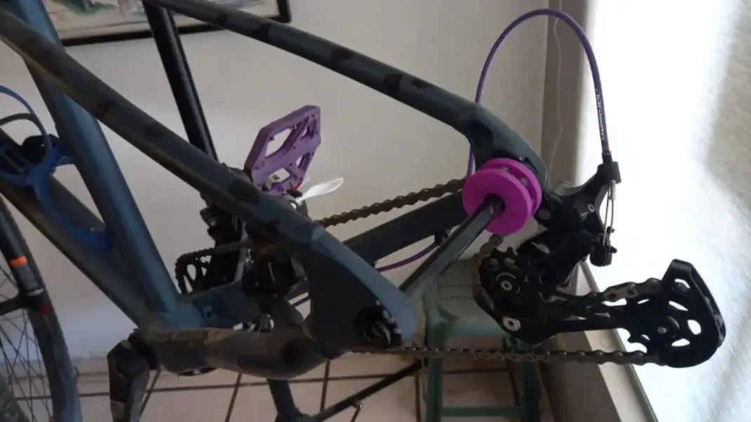 Dụng cụ vệ sinh sên xe đạp in 3D - Tiện lợi và dễ sử dụng - Image 1