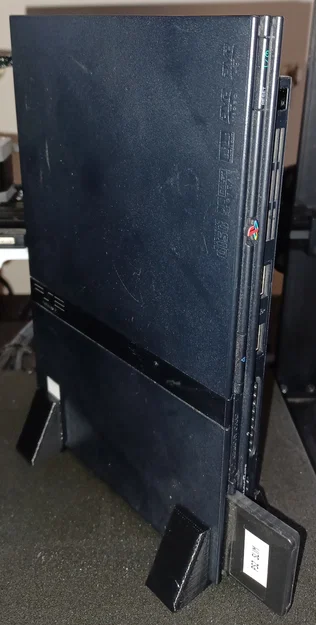 Chân đế dựng đứng PS2 Slim in 3D: Tiết kiệm diện tích cho góc máy - Image 1