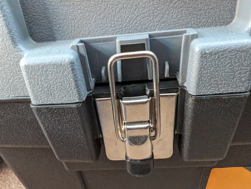 Thay thế khóa hộp dụng cụ Kingmann - Image 2