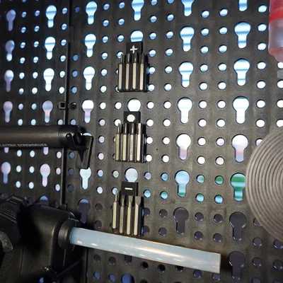 Giá đỡ mũi vít cho bảng treo dụng cụ (Pegboard)