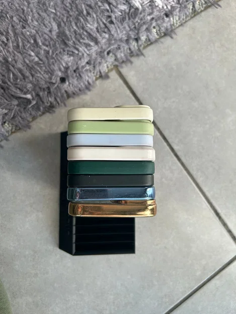 Kệ để ốp lưng iPhone 12-17 cực gọn gàng và tinh tế - Image 2