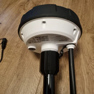 Giá treo tường RTK cho Luba 2