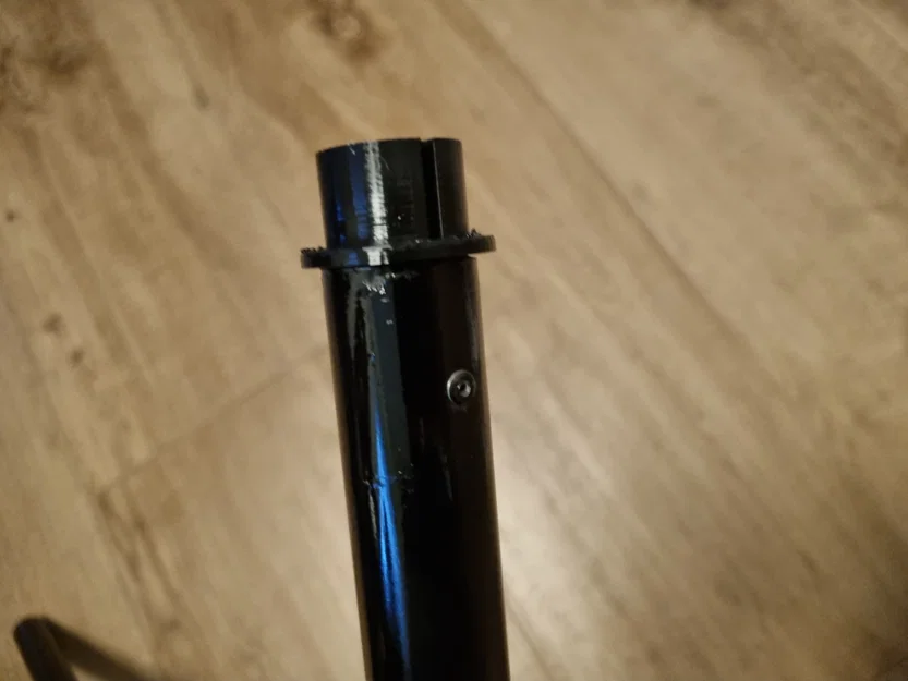 Giá treo tường RTK cho Luba 2 - Image 2