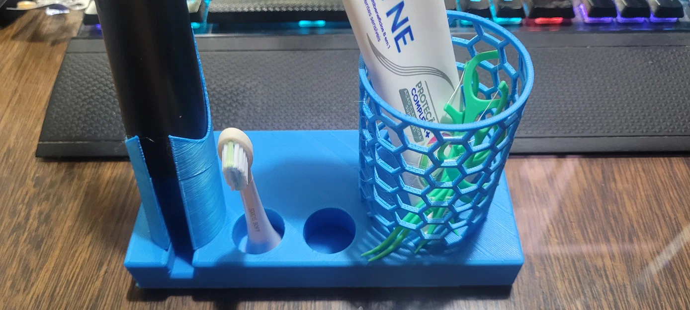 Kệ đỡ bàn chải điện cắm sạc cổng USB - Image 1