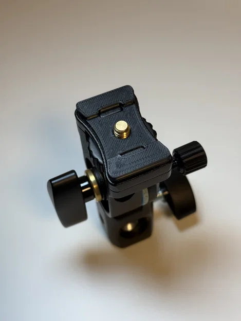 Ngàm chuyển đổi Godox AD200 - EC200 sang AD-E2 - Image 1