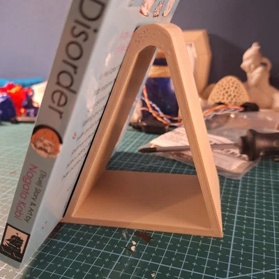 Giá đỡ đa năng cho mô hình 3D và sách cực tiện lợi